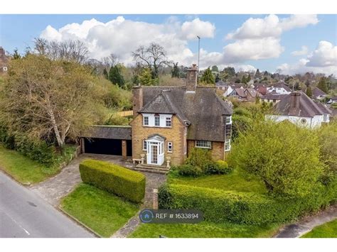 Sold House Prices in Cobham, Tudor Close, Tudor Close Surrey 